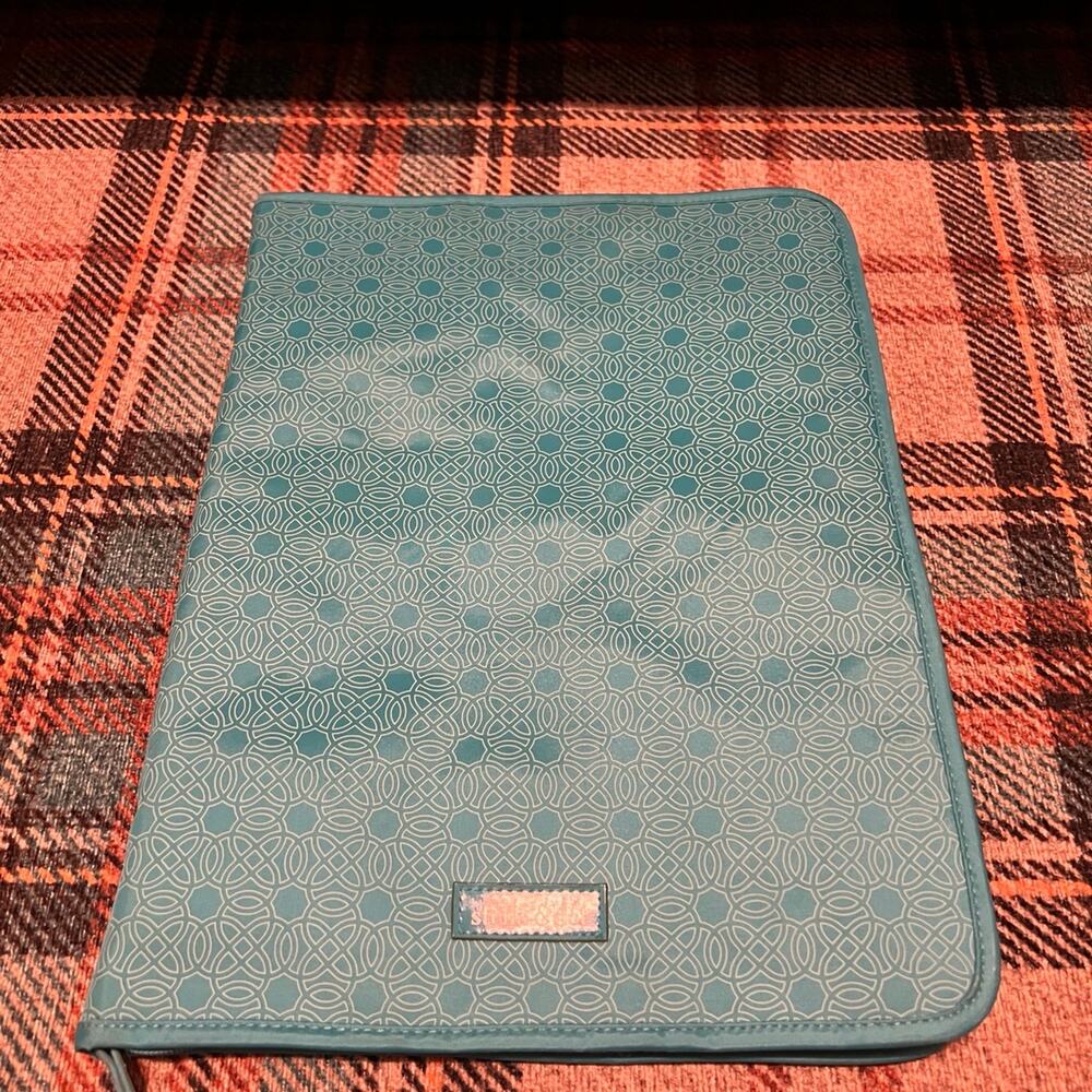 Stella and Dot Jewelry case